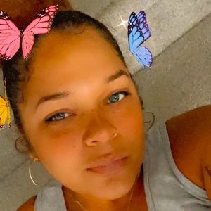 Meet your Posher, Dashanay